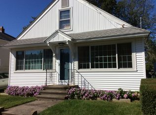 5 Brookside Ave, Old Lyme, CT 06371