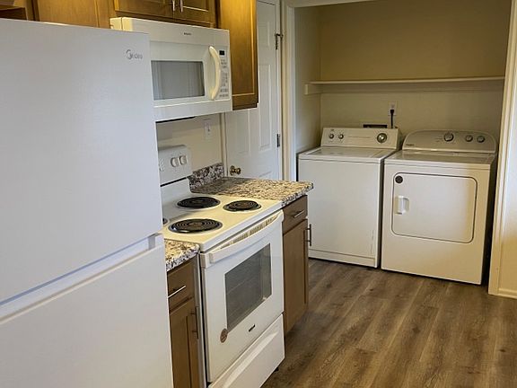 3rd image of 383 W Buttercup Way #383