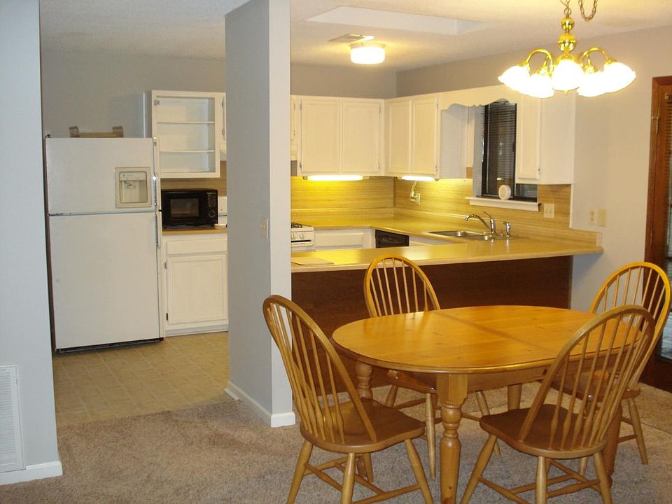 290 Toweridge-kitchen