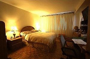 5th image of 5915 W Gunnison St APT 3B