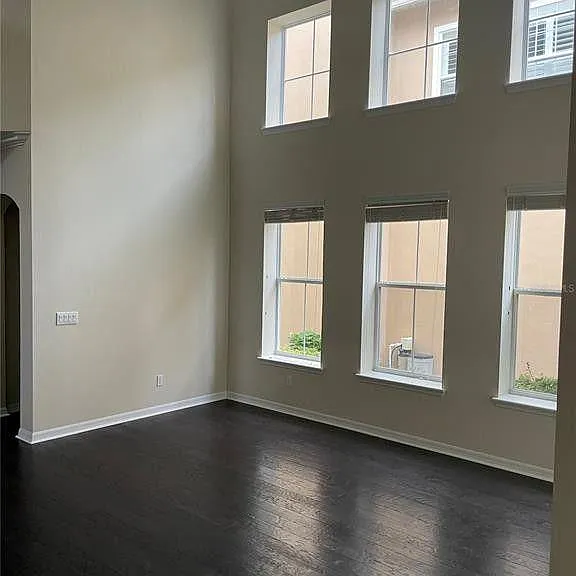 High Ceiling and Double Window View