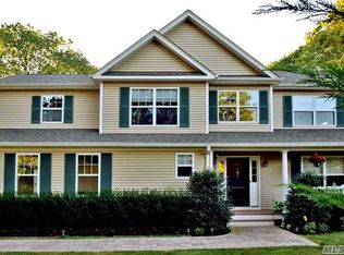 68 Tamarack St, East Northport, NY 11731