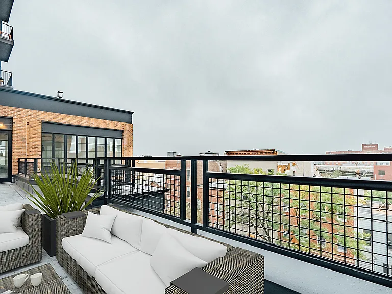 987 Willoughby Ave #5A — Photo 4