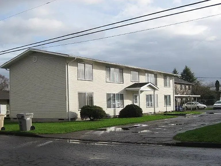 475-18th Ave SE — Photo 7