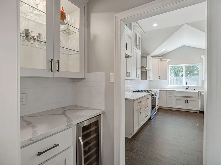 831 Bradwell Dr — Photo 9