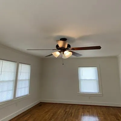 2108 Anderson St — Photo 2