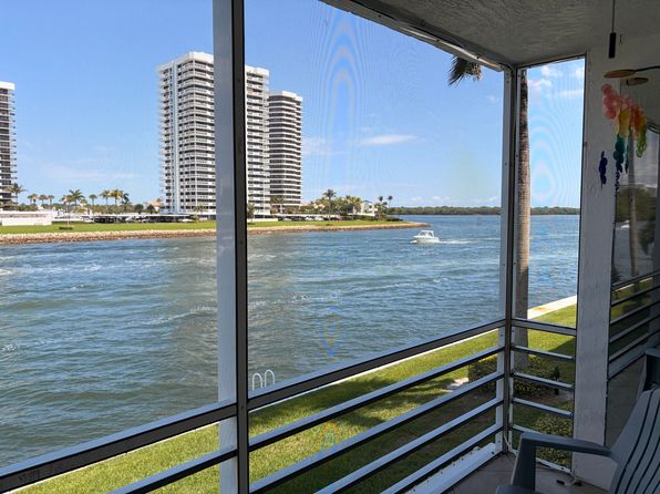 208 Yacht Club Dr #208