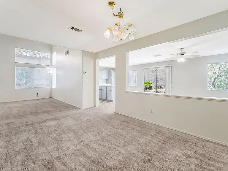 9888 Sparrow Ridge Ave — Photo 5