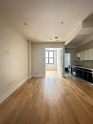 5th image of 751 De Kalb Ave #1E