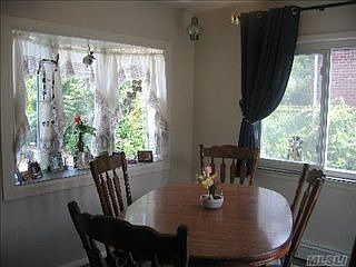 5th image of 71 Stephen Dr