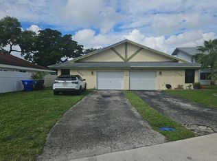 1322 SW 74th Ave, North Lauderdale, FL 33068