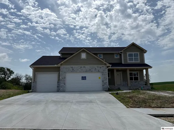 12351 S 86th St, Papillion, NE 68046