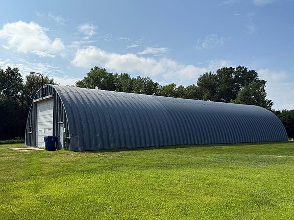 3rd image of 50480 887th Rd