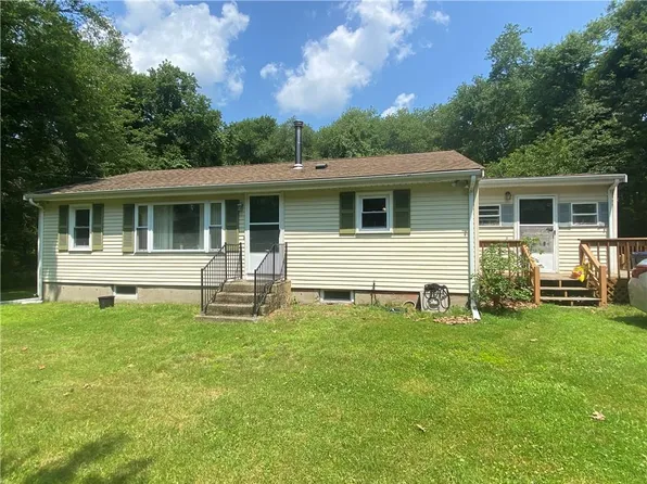 345 Snuff Mill Rd N, Saunderstown, RI 02874