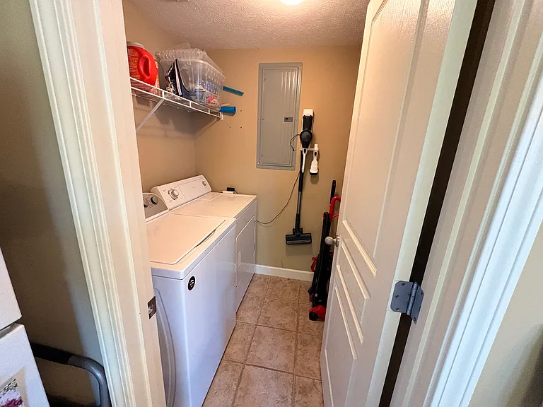 2109 Harris Dr #50 — Photo 5