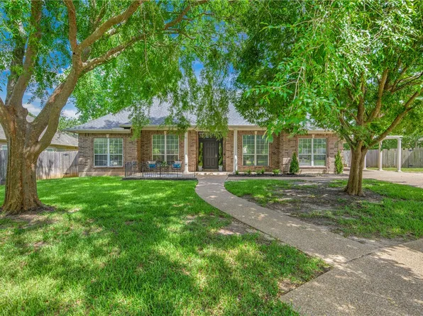 1002 Capistrano Ct, College Station, TX 77845