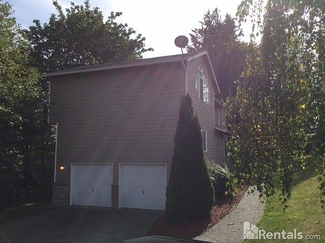 1st image of 512 21st Avenue Ct
