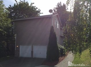 512 21st Avenue Ct, Milton, WA 98354
