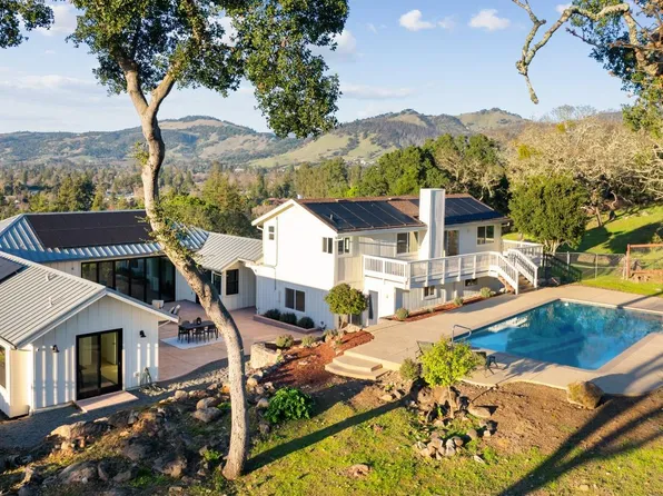 4822 Sullivan Way, Santa Rosa, CA 95409