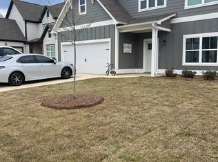 569 Avondale Ln, Pell City, AL 35128