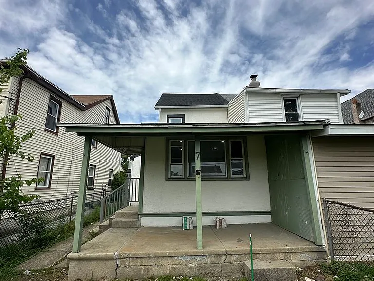 7 W 6th St — Photo 13