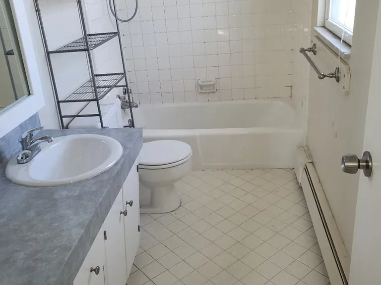 3733 Hillsboro Rd #5 — Photo 9