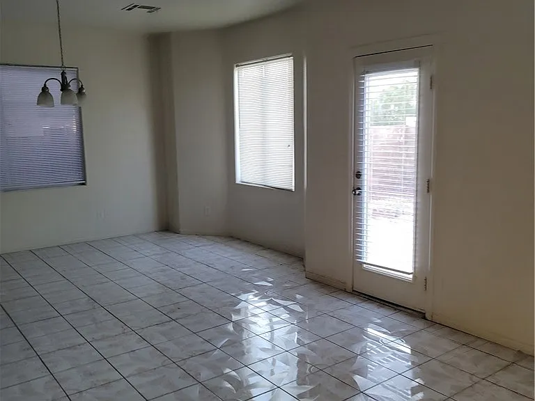 731 Emerald Idol Pl — Photo 49