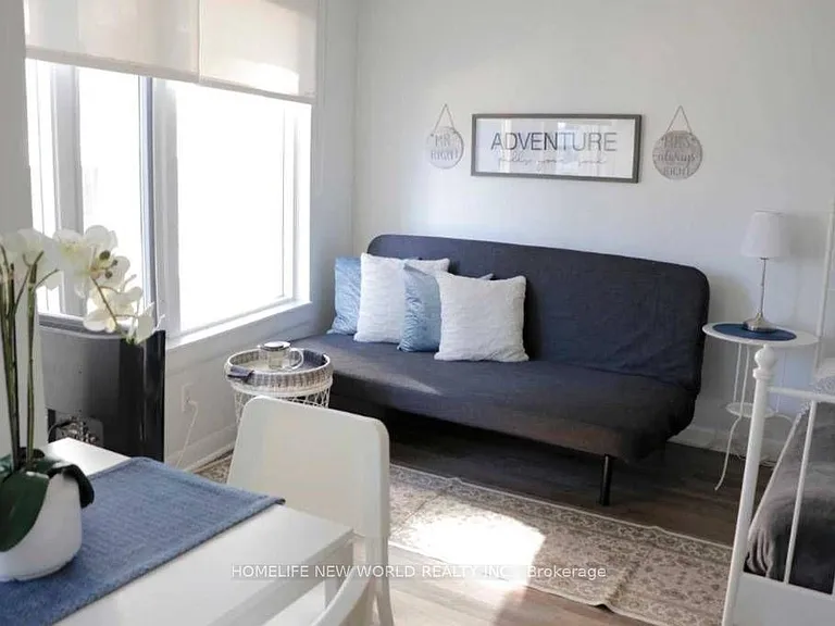 210 Victoria St #909 — Photo 5