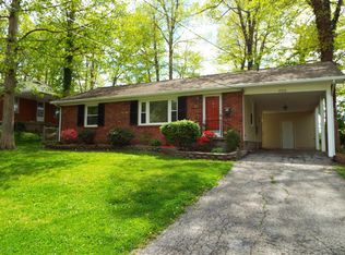 320 Deepwood Dr, Elizabethtown, KY 42701