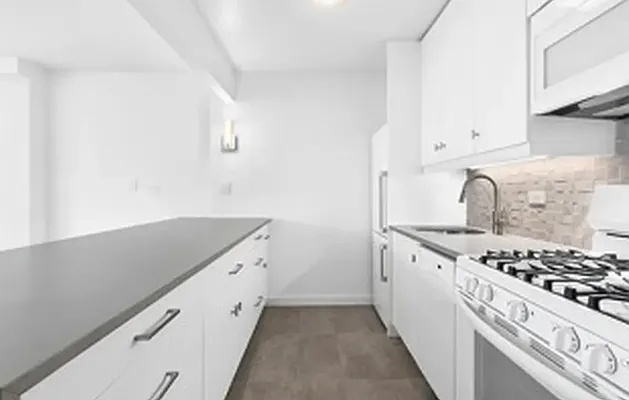 Rented by R New York | media 3