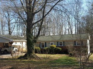 1479 Runabout Rd, Pfafftown, NC 27040