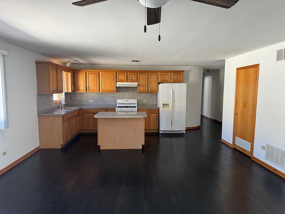 1st image of 4455 S Harlem Ave #3N