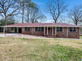 817 Milgray Ln, Bessemer, AL 35022