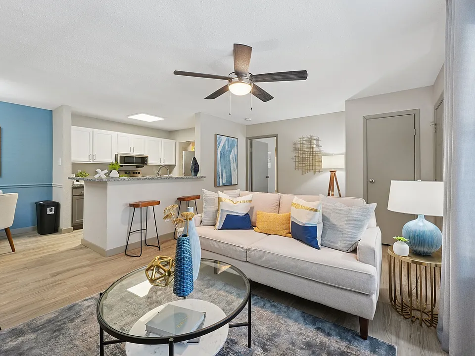 Magnolia Falls apartments community photo