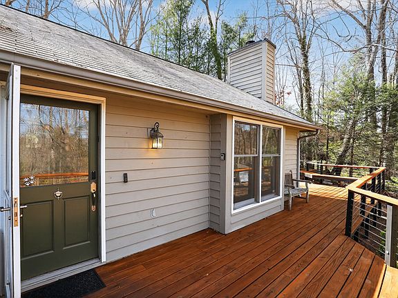 5th image of 6 Hunters Ridge Dr