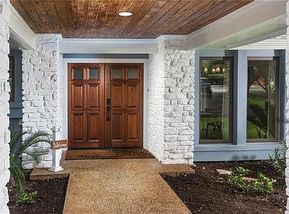 4th image of 208 Lakeway Dr