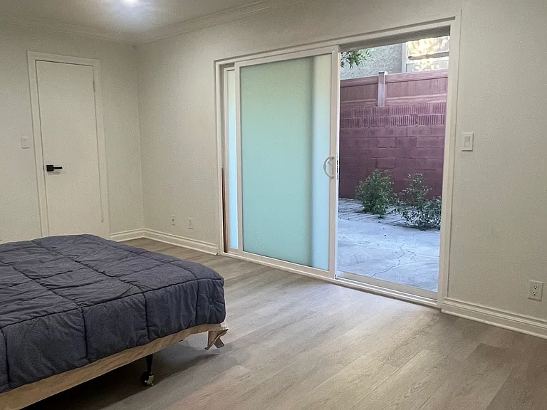 1501 E Carson St #16 — Photo 4
