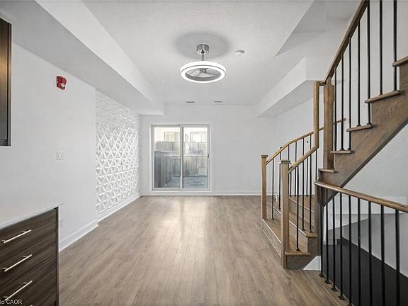 5th image of 2059 Weston Rd #40