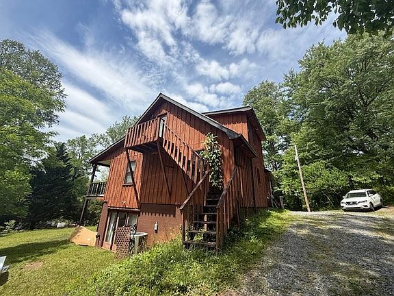 2nd image of 251 Sunshine Valley Rd