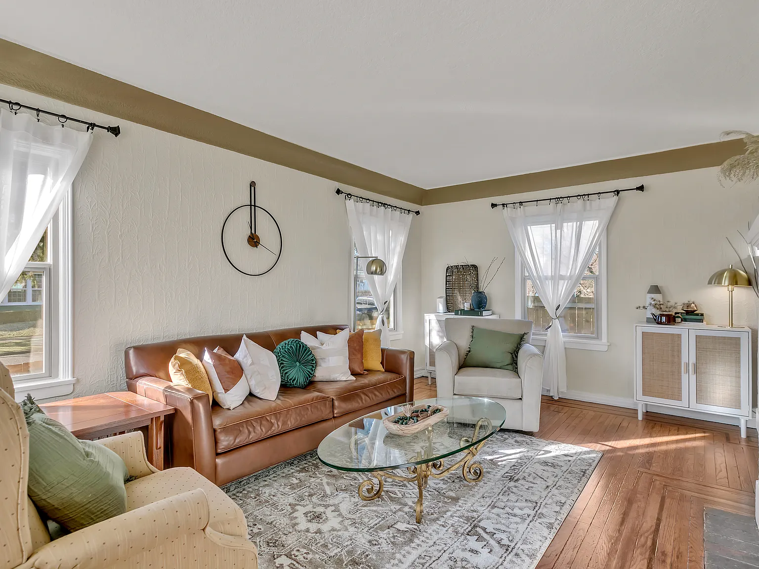3 bed, 1740 sqft, $3,800 — Photo 3