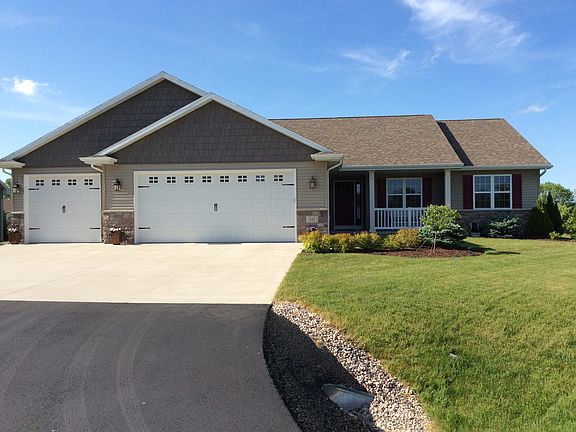 2nd image of 743 Milkweed Ct