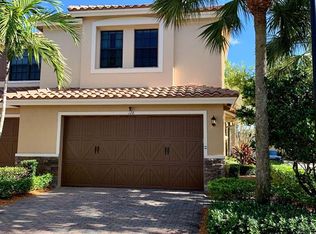 128 Riverwalk Cir W, Plantation, FL 33325