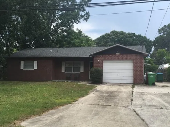 230 Maple Ave, Palm Harbor, FL 34684