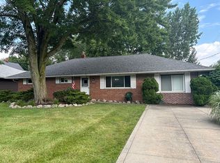 25408 Highland Rd, Richmond Heights, OH 44143