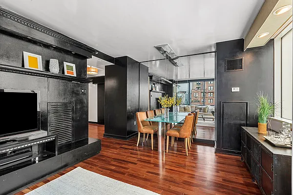 Rented by Corcoran | media 52