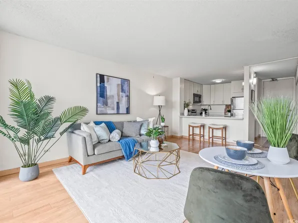 98-410 Koauka Loop APT 15A, Aiea, HI 96701