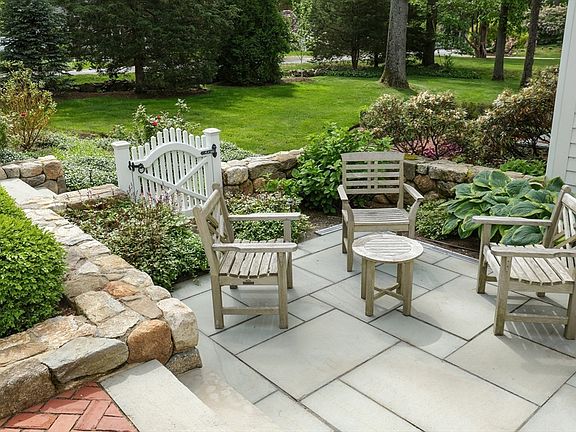 2nd image of 12 Rockwood Rd