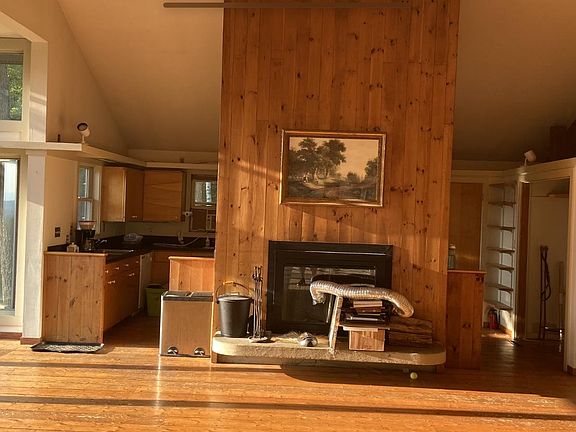 Shared living room connected to solarium
