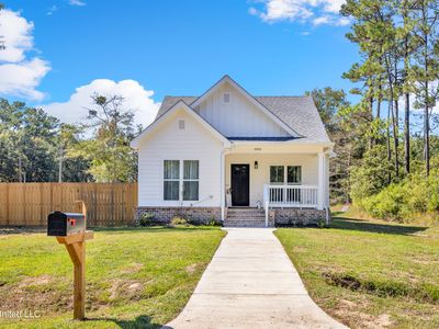 1003 Dorothy St, Ocean Springs, MS, 39564