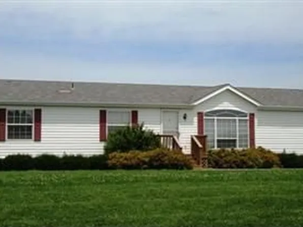 2383 292nd St, Oskaloosa, IA 52577